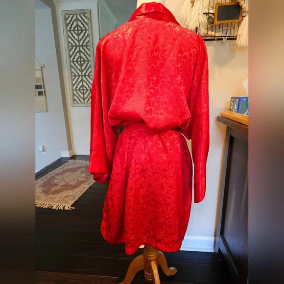 Victoria's Secret Gold Label Vintage Red Kimono Robe with belt and pockets - Picture 7 of 10